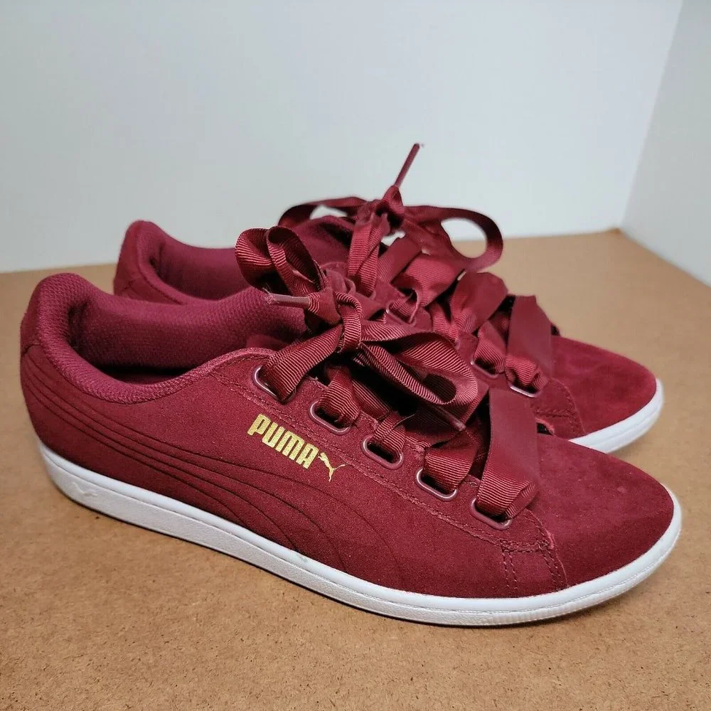 Puma Women's Sneakers Shoes Size 10M Ribbon Laces Soft Foam Insole Maroon
